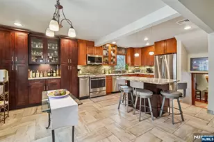 199 Honeysuckle Dr, Washington Township, NJ 07676 - Photo 5