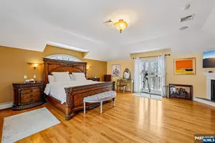 22 Anton Ct, Woodcliff Lake, NJ 07677 - Photo 17