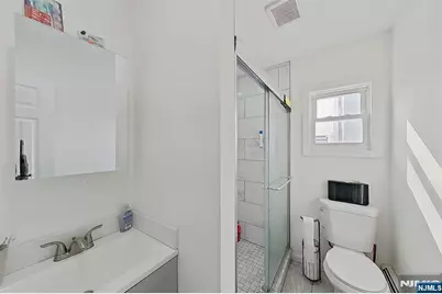 194 Astor Street, Newark, NJ 07114 - Photo 15