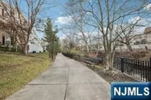 122 Riverwalk Way, Clifton, NJ 07014 - Photo 29