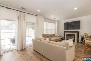 122 Riverwalk Way, Clifton, NJ 07014 - Photo 7