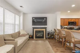 122 Riverwalk Way, Clifton, NJ 07014 - Photo 9