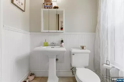 101 E Palisade Avenue, Englewood, NJ 07631 - Photo 21