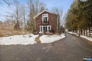 138 Chestnut Ridge Rd, Saddle River, NJ 07458 - Photo 19