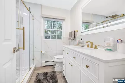 15 Kings Court, Woodcliff Lake, NJ 07677 - Photo 21