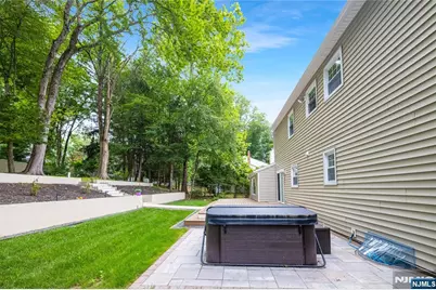 15 Kings Court, Woodcliff Lake, NJ 07677 - Photo 35