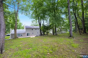 15 Kings Ct, Woodcliff Lake, NJ 07677 - Photo 37