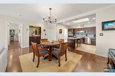 300 Gorge Road 57 #57, Cliffside Park, NJ 07010 - Photo 13