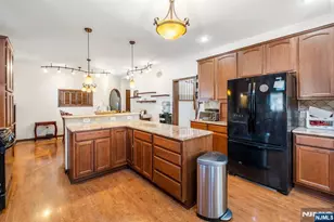 238 Park Ave, Teaneck Township, NJ 07666 - Photo 9
