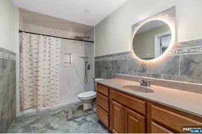 238 Park Avenue, Teaneck Township, NJ 07666 - Photo 17