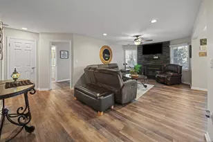 56 Quartz Ln 56, Paterson, NJ 07501 - Photo 3