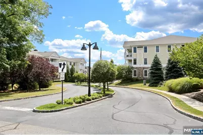 801 Four Seasons Lane, Montvale, NJ 07645 - Photo 27