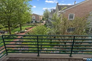 21 Grand Cove Way, Edgewater, NJ 07020 - Photo 11