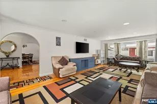 80 Glenwood Ave, Elmwood Park, NJ 07407 - Photo 5