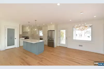 31 Albert Avenue, Fair Lawn, NJ 07410 - Photo 3
