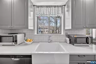 3807 Melville Ct, Mahwah, NJ 07430 - Photo 17