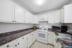 2903 Appleton Way, Hanover Township, NJ 07981 - Photo 9