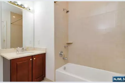 2205 Windsor Park Court 205 #205, Englewood, NJ 07631 - Photo 13