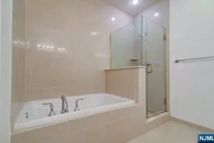 2205 Windsor Park Ct 205, Englewood, NJ 07631 - Photo 11