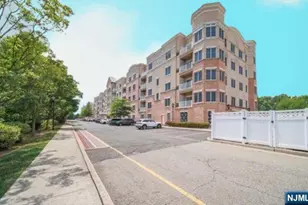 2205 Windsor Park Ct 205, Englewood, NJ 07631 - Photo 3