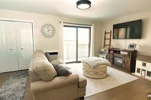 651 Riverside A7, Lyndhurst Township, NJ 07071 - Photo 3