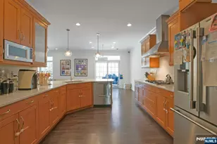 51 Lexington Ct 51, Englewood, NJ 07631 - Photo 5