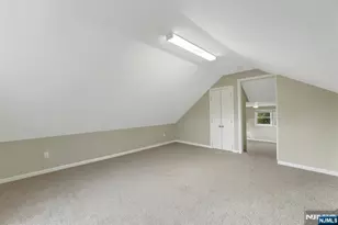 8 Iroquois Ave, Oakland, NJ 07436 - Photo 25