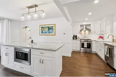 19 Linwood Avenue, Midland Park, NJ 07432 - Photo 11