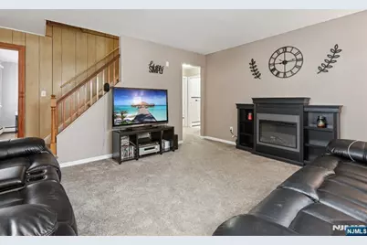 86 Kakeout Road, Butler, NJ 07405 - Photo 5