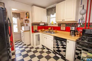 25 Maple Ave, Demarest, NJ 07627 - Photo 13