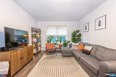 90 Clinton 206 #206, Newark, NJ 07114 - Photo 7