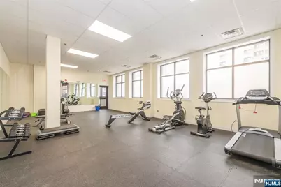 90 Clinton 206 #206, Newark, NJ 07114 - Photo 23