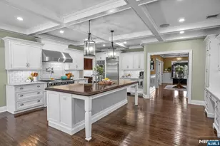 36 Clearwater Dr, Ho Ho Kus, NJ 07423 - Photo 9