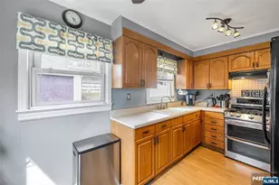 179 Prospect St, Hasbrouck Heights, NJ 07604 - Photo 7