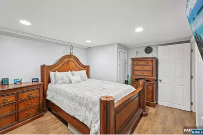 84 Richmond Street, Lodi, NJ 07644 - Photo 21