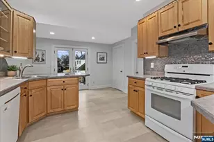 40 Franklin Pl, Montclair, NJ 07042 - Photo 13