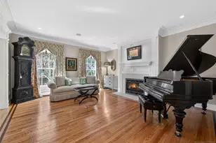 70 Hummingbird Ct, Wyckoff Township, NJ 07481 - Photo 9