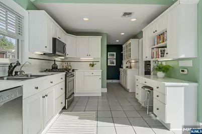 42 Carolin Road, Montclair, NJ 07043 - Photo 9