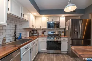 51 Beacon Hill Road E, West Milford, NJ 07480 - Photo 5