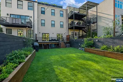 10 Bright Street 1 #1, Jersey City, NJ 07302 - Photo 17