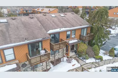 16 Brookside Heights 16G #16G, Wanaque, NJ 07465 - Photo 3