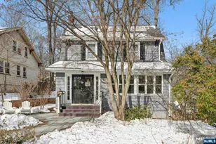 31 Nassau Rd, Montclair, NJ 07043 - Photo 3