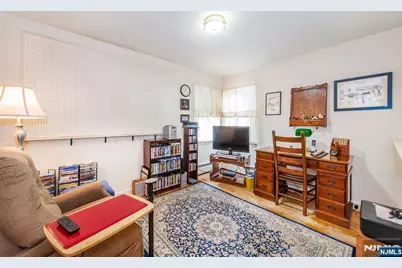 33 Laurel Place, West Caldwell, NJ 07006 - Photo 21