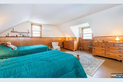 33 Laurel Place, West Caldwell, NJ 07006 - Photo 27