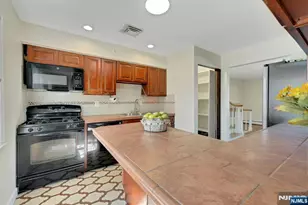 18-00 Scialla Ct, Fair Lawn, NJ 07410 - Photo 13