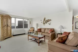 2000 Linwood Ave 10J, Fort Lee, NJ 07024 - Photo 3