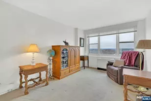 2000 Linwood Ave 10J, Fort Lee, NJ 07024 - Photo 11