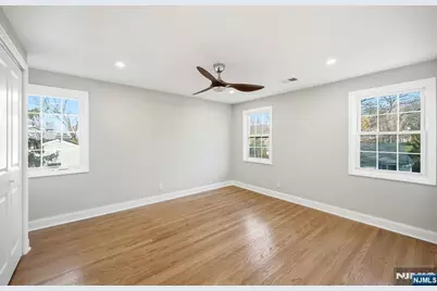 30 W Lawn Road, Livingston, NJ 07039 - Photo 23