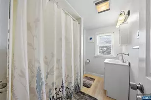 70 Teaneck Rd, Ridgefield Park, NJ 07660 - Photo 21