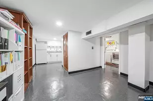 128 Rollinson St, West Orange Township, NJ 07052 - Photo 25